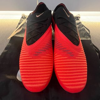 Botas Fútbol Nike Phantom 6 Low Elite FG T.43 y 44