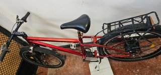 Bicicleta Tucano Roja es eléctrica le falta la bat