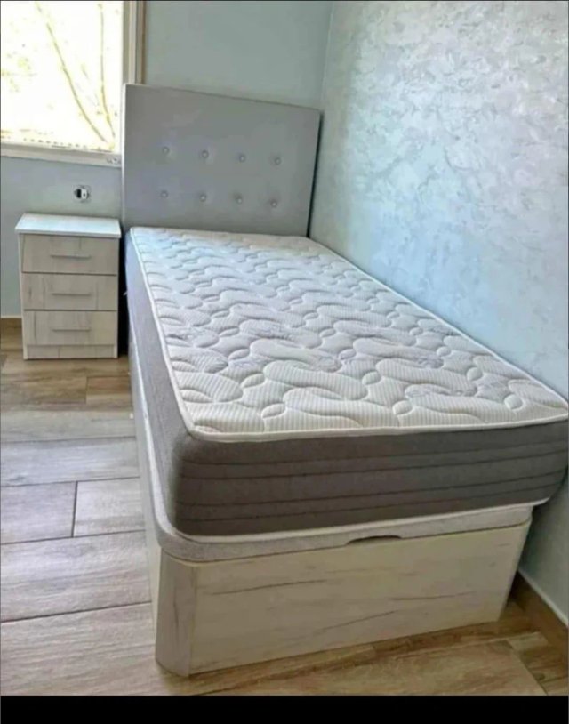 Canapè letto singolo con materasso