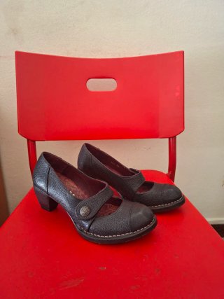 Zapatos de vestir Neosens negras