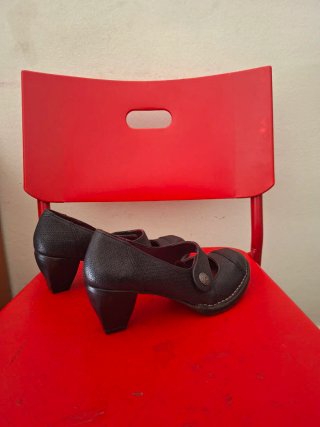 Zapatos de vestir Neosens negras