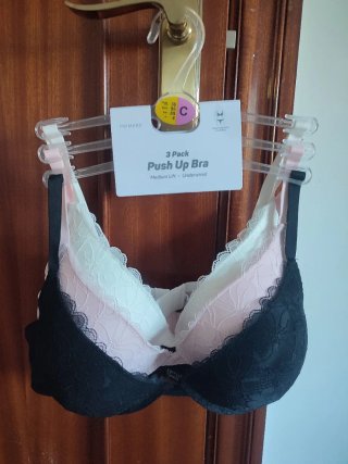 Pack 3 Sujetadores Push Up Primark Talla 95C