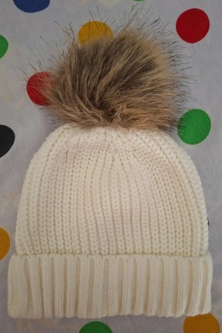 Gorro lana crema/beige con pompón YD Primark