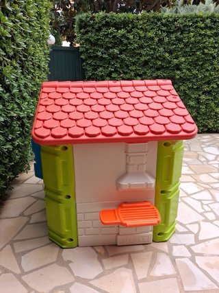 Piccola casa da giardino per bambini Feber
