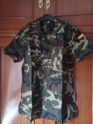 Camisola Corta Ejército Camuflaje (sin estrenar)