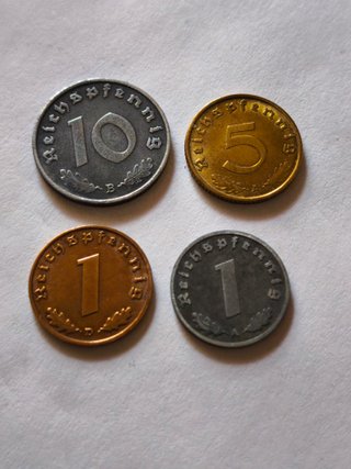 Lote de 4 monedas época nazi
