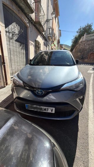 Toyota C-HR hibrid