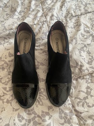 Zapatos de tacón negros