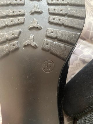 Zapatos de tacón negros