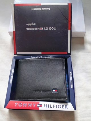 Cartera Tommy Hilfiger Piel Negra