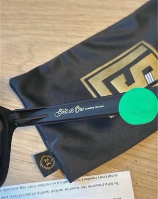 Gafas de sol Hawkers negras y doradas