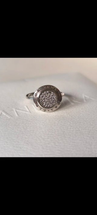 Anillo Pandora Sello Pavé