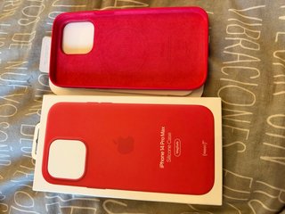 Funda iPhone 14 Pro Max Roja Silicona MagSafe