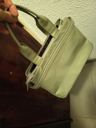 Bolso de mano verde oliva