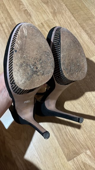Zapatos de tacón negros con plataforma