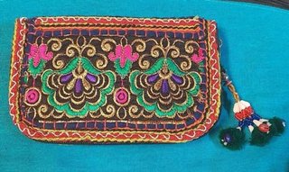 Monedero Artesanal Bordado Multicolor