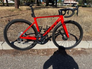 Bicicleta Scott Addict RC Disc HMX DI2