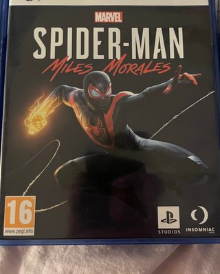 Confezione 3 Giochi PS5: FC25, Spider-Man, God of War