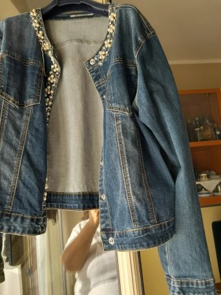 Giubbotto di jeans con perle