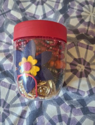 Bote con Joyas y Bisutería