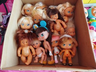 Lote Muñecas Barriguitas accesorios/ropa incluido