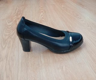 Zapatos negros t/38 Yamacje.