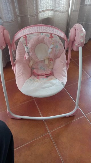 Silla columpio bebé rosa