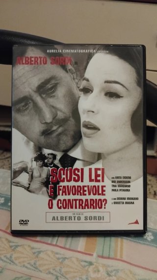 Scusi Lei è Favorevole o Contrario? DVD