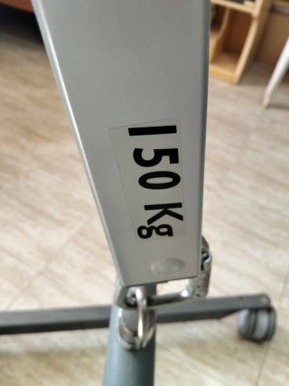 Grúa para enfermos eléctrica  de 150 kg