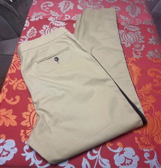 Pantalón Carolina Herrera Beige Talla 46