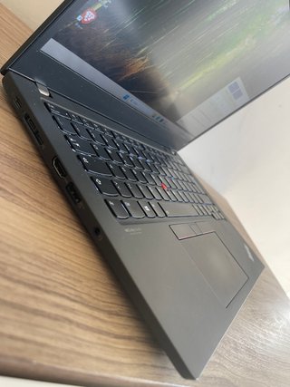 Lenovo ThinkPad T14s Gen 2 i7 16GB 256GB Win 11