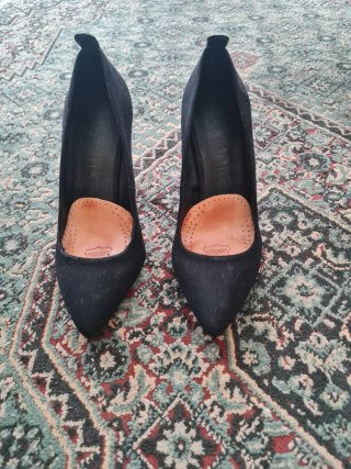 Zapatos de tacón negros