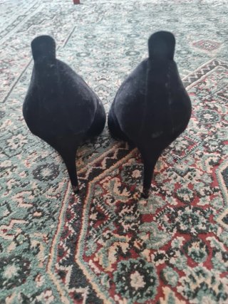 Zapatos de tacón negros