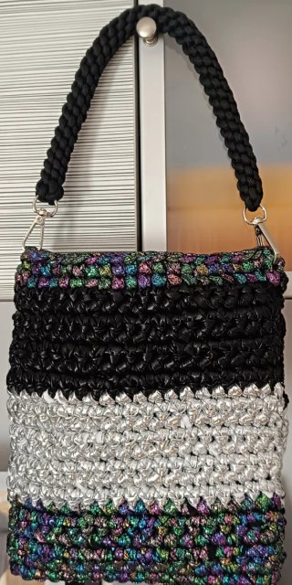 Bolso de fiesta artesanal