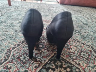 Zapatos de tacón negros peep toe