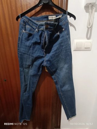 Vaqueros Lefties talla 42