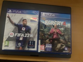 Consola PlayStation 4 (PS4) con 2 mandos
