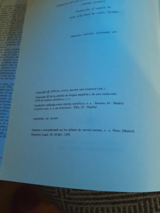 Libro, biografía