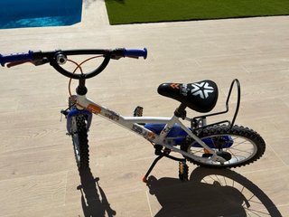 Bicicleta Infantil Btwin Blanca y Azul