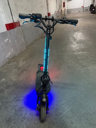 Patinete Eléctrico con Luces LED