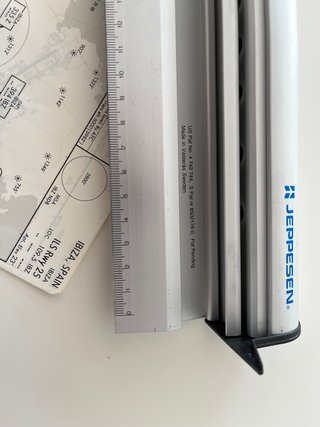 Jeppesen 7-hole punch