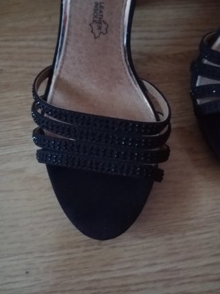 Sandalias de fiesta negras Mariamare