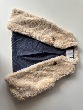 Chaleco niña pelo beige y azul