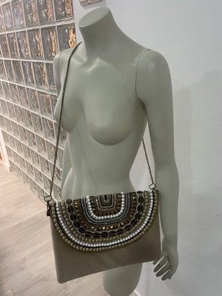 Bolso de fiesta beige y dorado