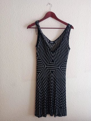 Vestido Desigual Negro y Blanco