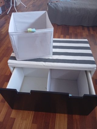 Armario infantil + banco con almacenaje Ikea Stuva