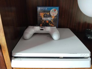 Console PS4 (PlayStation 4) Bianca
