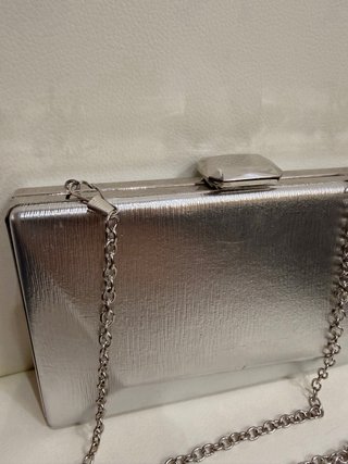 Bolso de fiesta plateado SIN USO