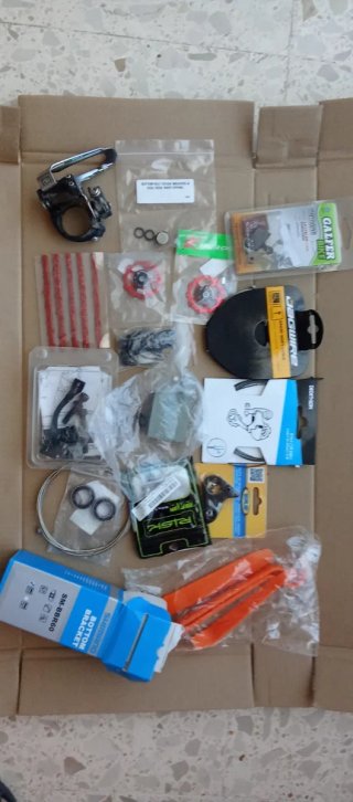 Lote de Recambios y Accesorios Bici