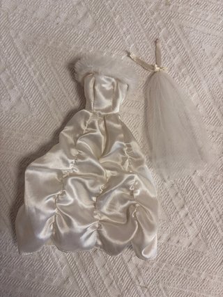 Vestido y velo novia Barbie